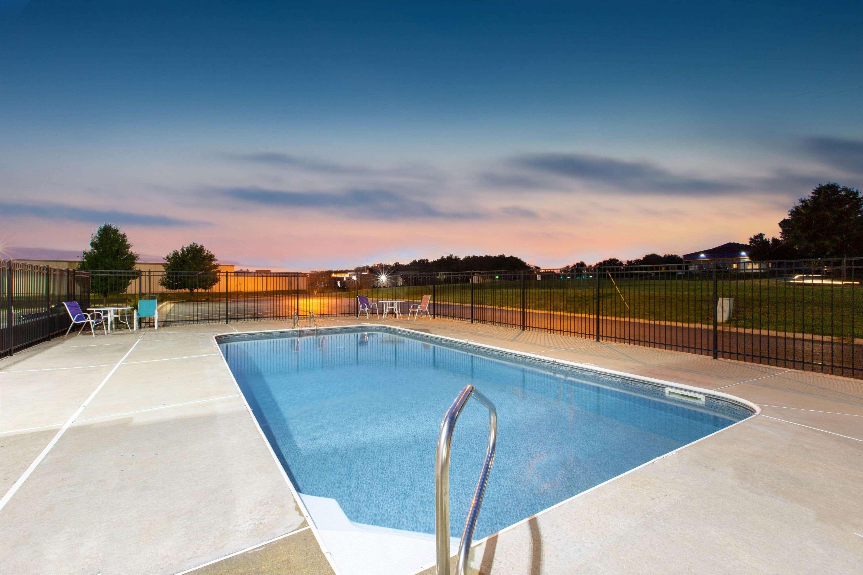La Quinta By Wyndham Blue Springs Hotel Buitenkant foto